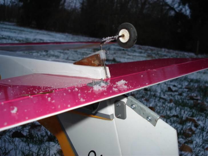 Fly Kyosho Calmato Sport(SMADRET) - ikke mange calmatoer har et halehjul billede 12