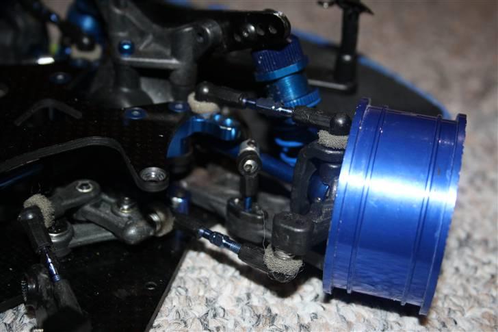 Bil Associated TC4 FT billede 1