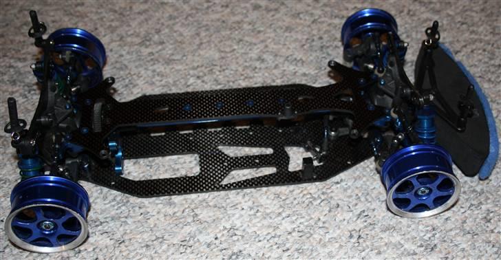 Bil Associated TC4 FT billede 2