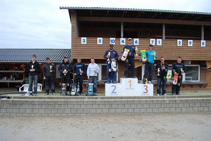 Bil Hong Nor X2-CRT (Solgt) - DM4 i Greve - finale-podiet. Står helt til venstre (#10) pga defekt skrue. Ville have endt længere oppe i feltet. billede 13