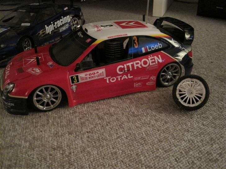 Bil Tamiya Xb6 Nitro - Bilen har fået monteret Drift dæk på alle billederne da det lige skulle afprøves :) billede 5