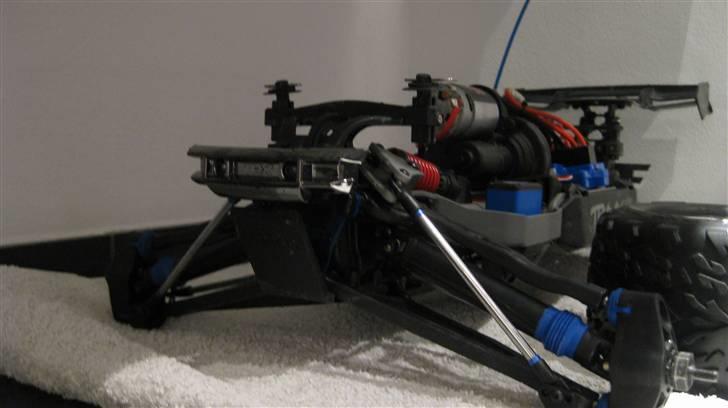 Truck Traxxas E-Revo Solgt !  billede 2