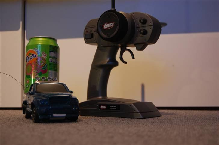 Bil Kyosho Mini-Z MA-010 AWD - Min Mini-Z med hjemme lavet karosseri og lidt last :D billede 2