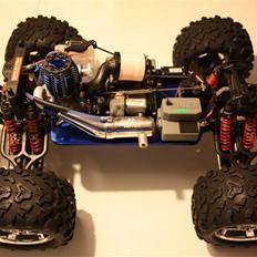 Off-Roader Traxxas T-Maxx 3.3