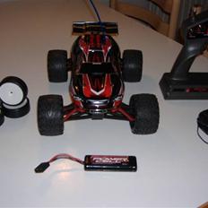 Off-Roader e-revo vxl 1/16 