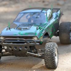 Off-Roader traxxas slash 1/10