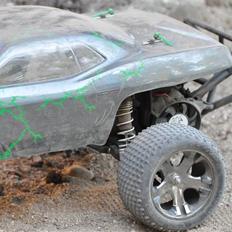 Off-Roader traxxas slash 1/10