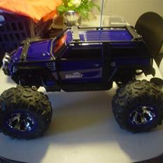 Off-Roader Traxxas Summit "BAD ASS"