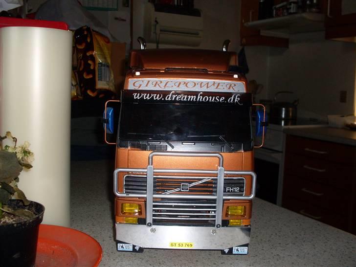 Lastbiler Volvo FH12 420 - Og her med de mærker jeg snakkede om og solskærmen :-) billede 6
