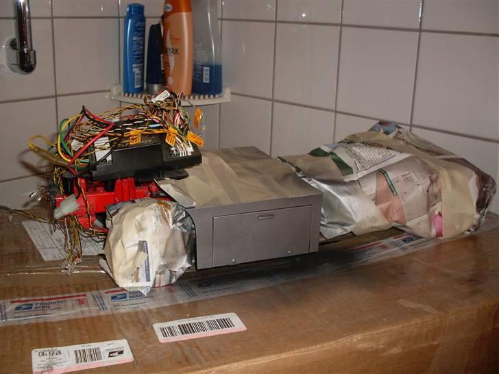 Lastbiler Volvo FH12 420 - Første lag lak. En metalic grå som bund :-) billede 11