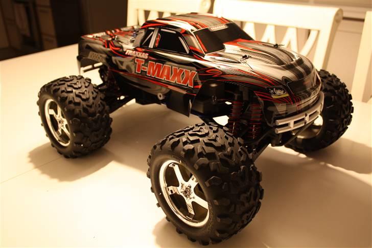 Off-Roader Traxxas T-Maxx 3.3 billede 1