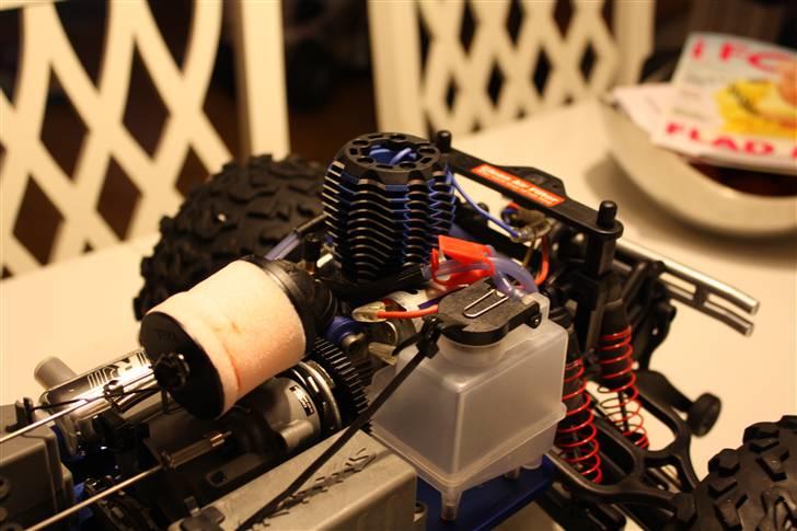 Off-Roader Traxxas T-Maxx 3.3 billede 4