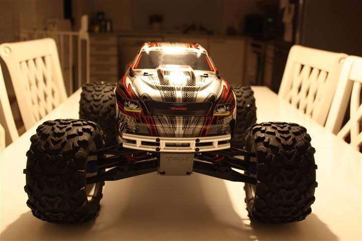 Off-Roader Traxxas T-Maxx 3.3 billede 6