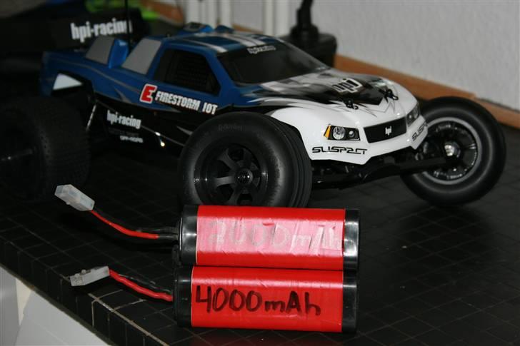 Off-Roader HPI E Firestorm Brushless - Batterier. Under firestormen.. Haha billede 9