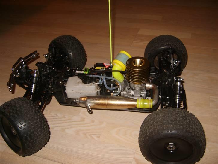 Off-Roader G.V. Models Leopard - Det halve af Vejers strand brændt fast på udstødningen :-p billede 8