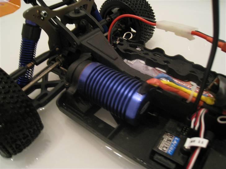 Buggy rocket brushless SOLGT billede 14