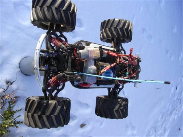 Truck E-maxx billede 4