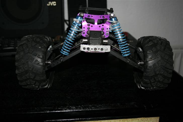 Off-Roader Surge truggy XT - Her med en lille ombygning af frihøjden.. billede 6