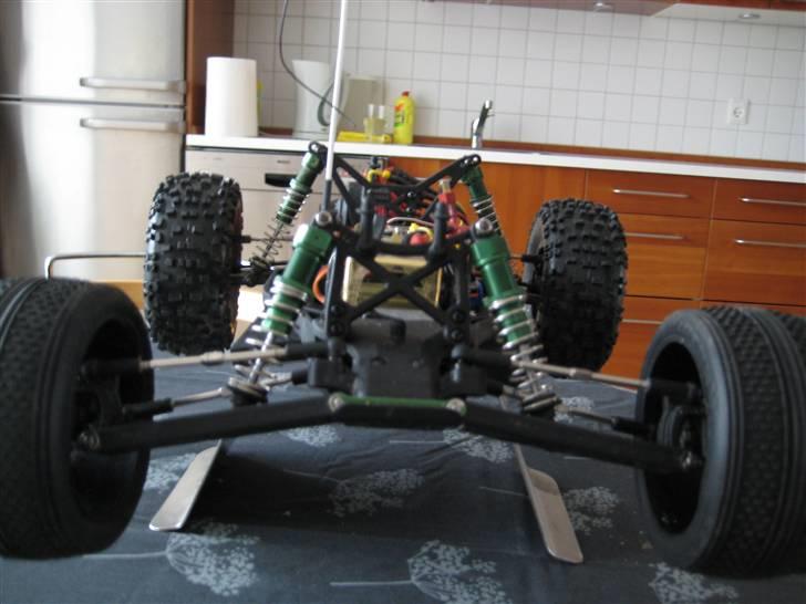 Bil Ansmann XT Pro Kit - Her ser vi tårnene foran. billede 4