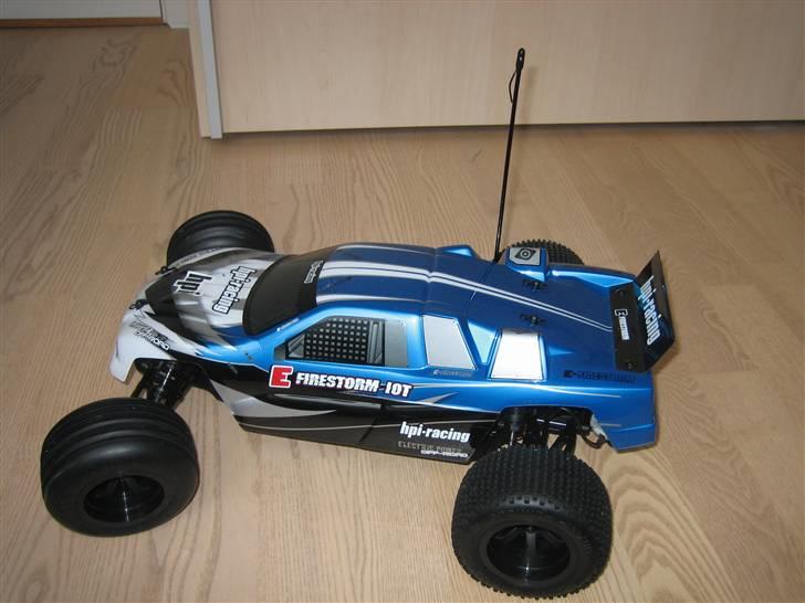 Bil E Firestorm 10T billede 2