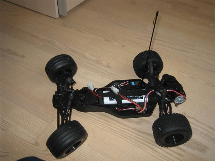 Bil E Firestorm 10T billede 8