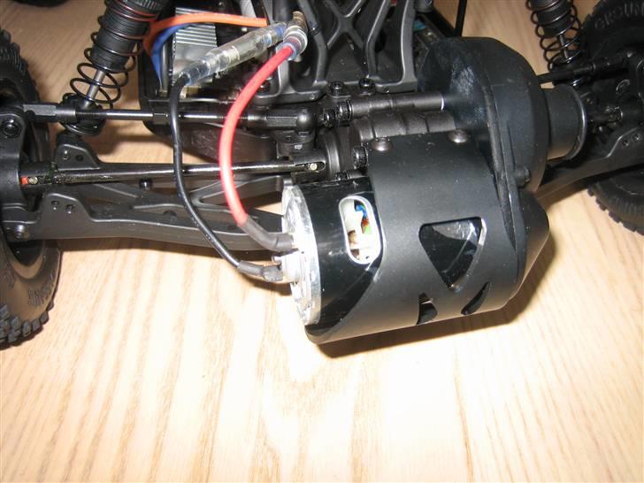 Bil E Firestorm 10T billede 9