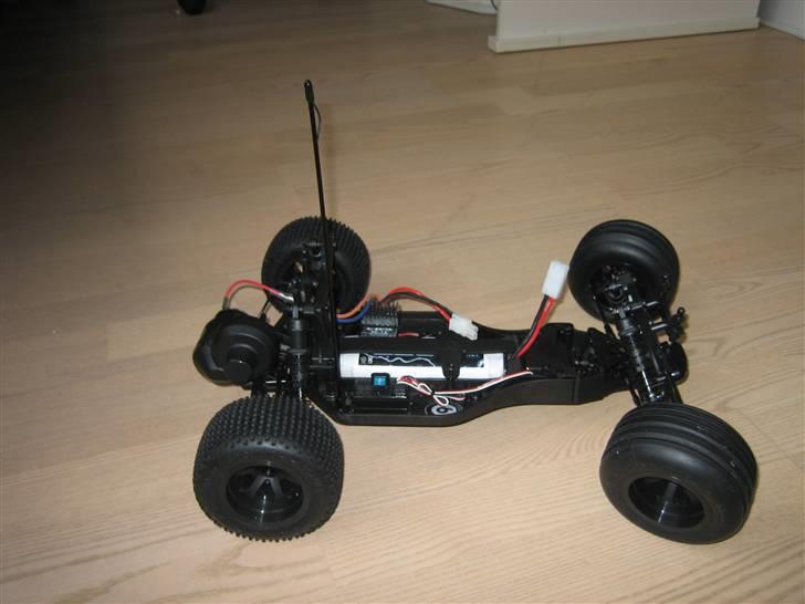 Bil E Firestorm 10T billede 10