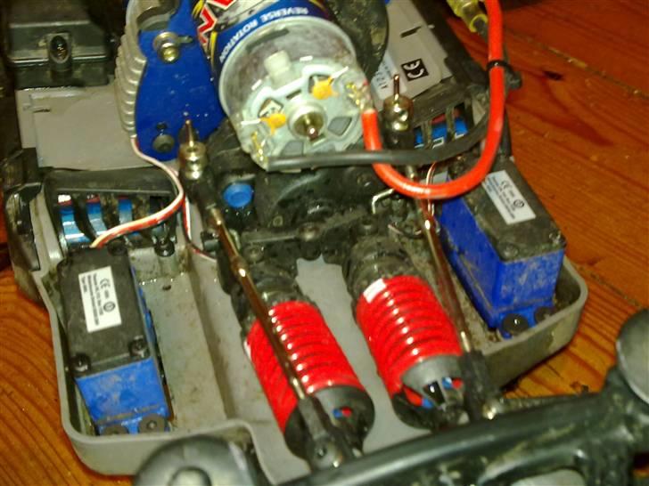 Off-Roader Traxxas e revo (byttede) billede 4