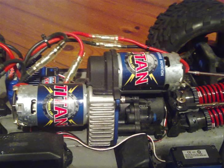 Off-Roader Traxxas e revo (byttede) billede 6