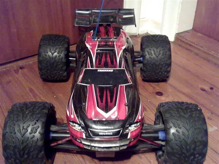 Off-Roader Traxxas e revo (byttede) billede 9