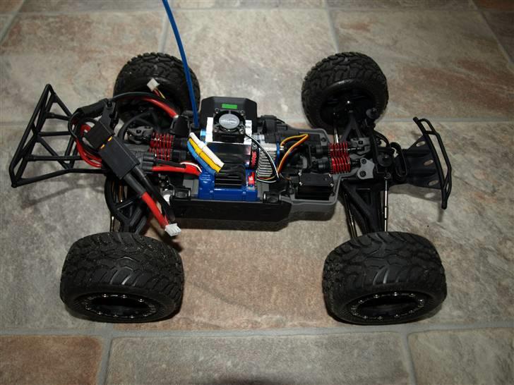 Off-Roader Traxxas 1/16 E-Revo VXL - ½ E-Revo / ½ Slash: Stærkere fjedre isat, Foreste 2,06 (Traxxas 7147) - Bagerste 2,22 (Traxxas 7148) billede 6