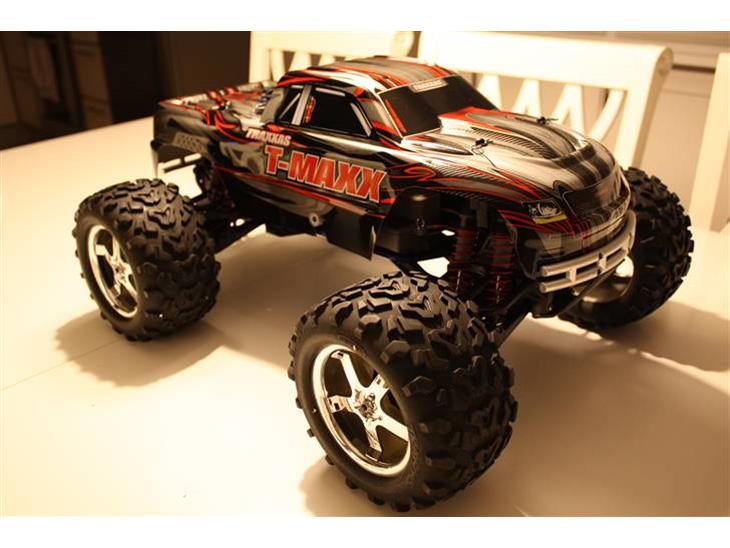 Off-Roader Traxxas T-Maxx 3.3 billede 1