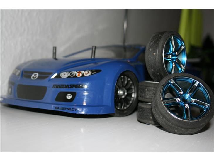 {{currentPhoto.altText}} billede {{currentPhoto.number}}