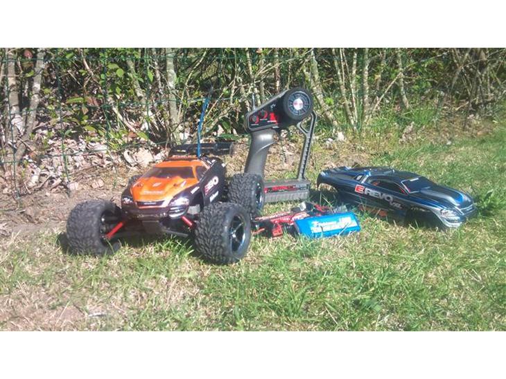 Off-Roader e-revo vxl SOLGT - hey kan man se de ting jeg har til. (de nye hjul mangler.)  billede 1