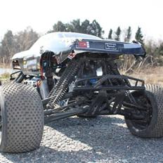 Off-Roader Savage X. Brushless