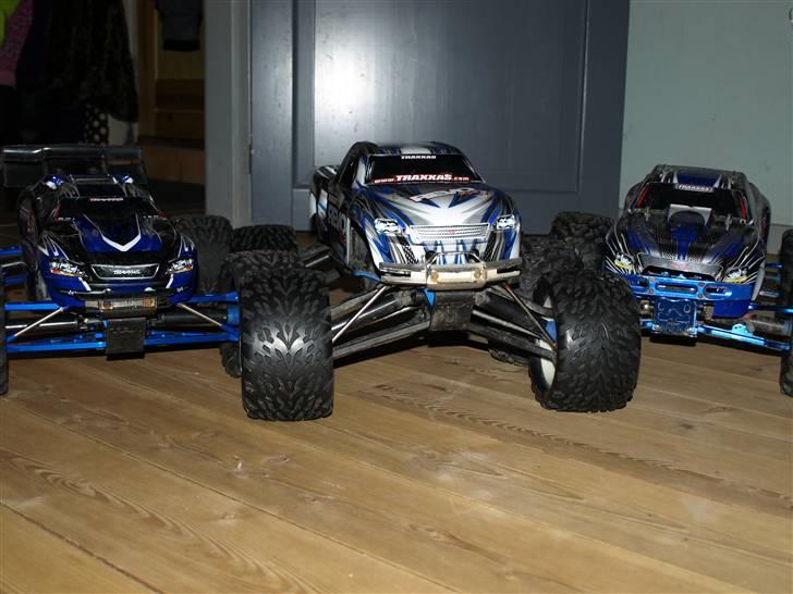 Bil Traxxas Revo 3,3 (5308) solgt - Sammen med brødrene..... billede 7