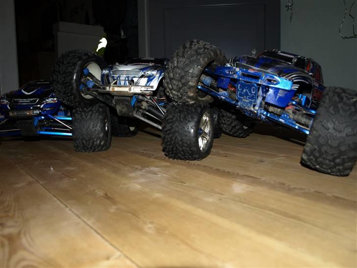 Bil Traxxas Revo 3,3 (5308) solgt - Sammen med brødrene..... billede 11