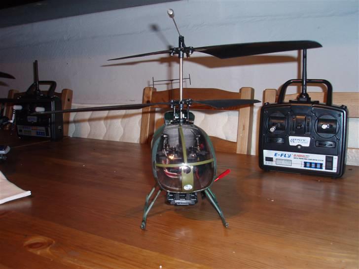 Helikopter Art-Tech MD-500 2.4GHZ RT billede 2