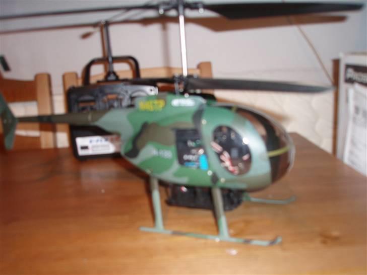 Helikopter Art-Tech MD-500 2.4GHZ RT billede 4