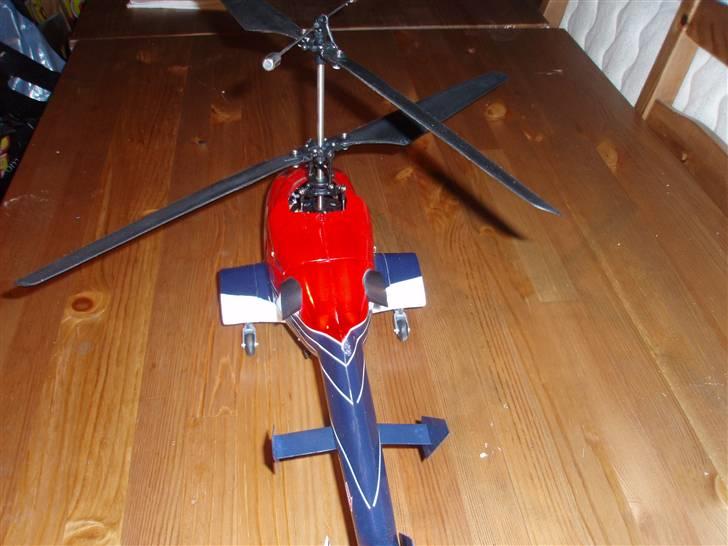 Helikopter Art-Tech Redwolf 2.4GHZ R billede 8