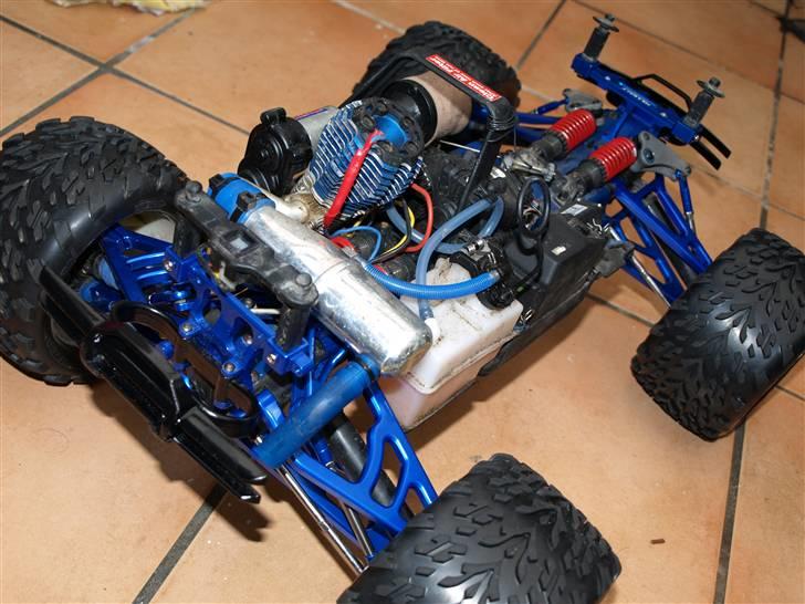 Bil Traxxas Revo 3,3 (5308) solgt billede 13
