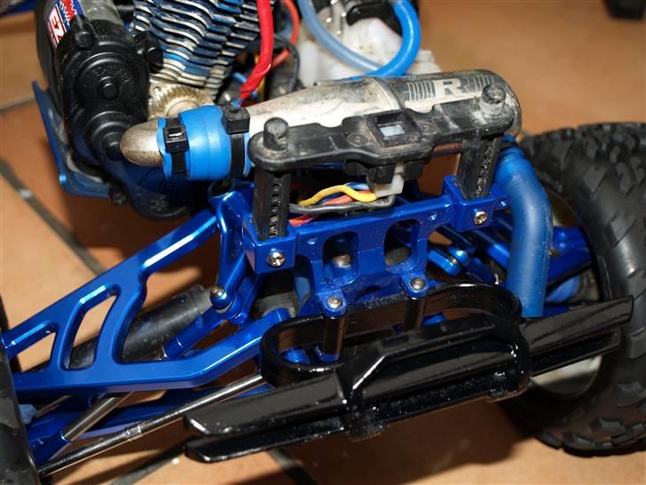 Bil Traxxas Revo 3,3 (5308) solgt - Nu med div. alu upgrades.... flere kommer efter turen til USA... billede 15