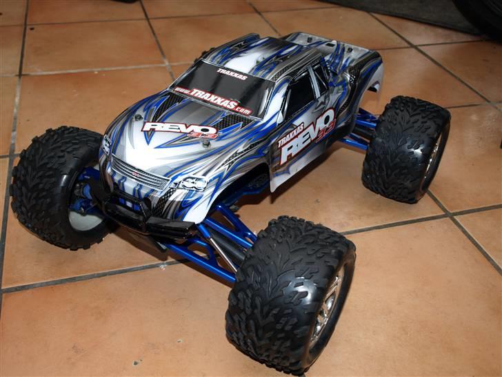 Bil Traxxas Revo 3,3 (5308) solgt billede 17