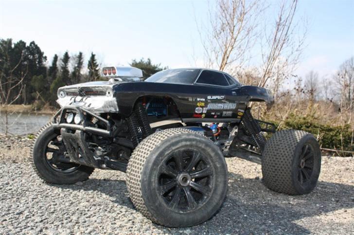 Off-Roader Savage X. Brushless billede 1