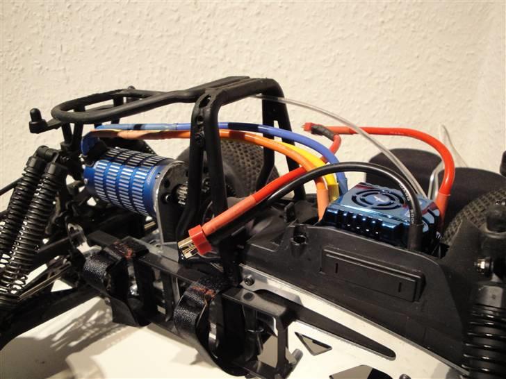 Off-Roader Savage X. Brushless billede 8