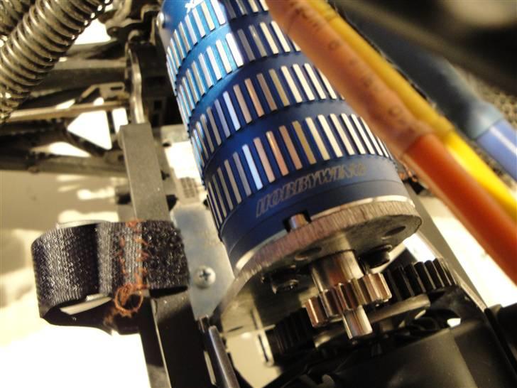 Off-Roader Savage X. Brushless billede 10