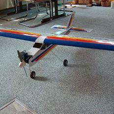 Fly Hobbico superstar Solgt