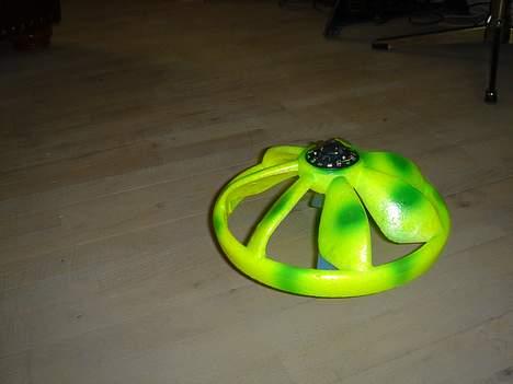 Fly Ufo nr. 3 =) - ufo men ved ikke om man kan se det men den flyver faktisk der billede 9