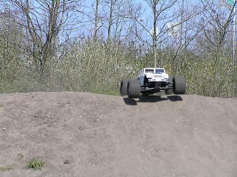 Truck Traxxas T-Maxx TRX 2.5 - Flyvende Maxx på Energivej billede 11