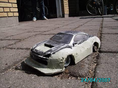 Bil Nissan Silvia - Der mangler stadig rigtig meget slibe og spartelarbejde ! billede 1